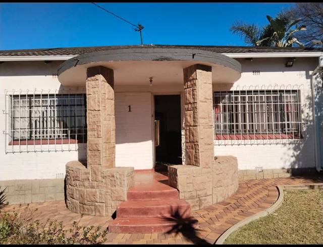 2 BEDROOM HOUSE FOR SALE IN PRIMROSE